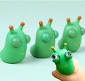 👀 Zeleni Squishy Toy črv – antistresna igračka