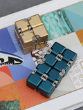 🔄 Kovinski Infinite Magic Cube – mehanska fidget igrača