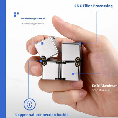 🧊 Kovinski Infinity Fidget Cube – antistresna igrača
