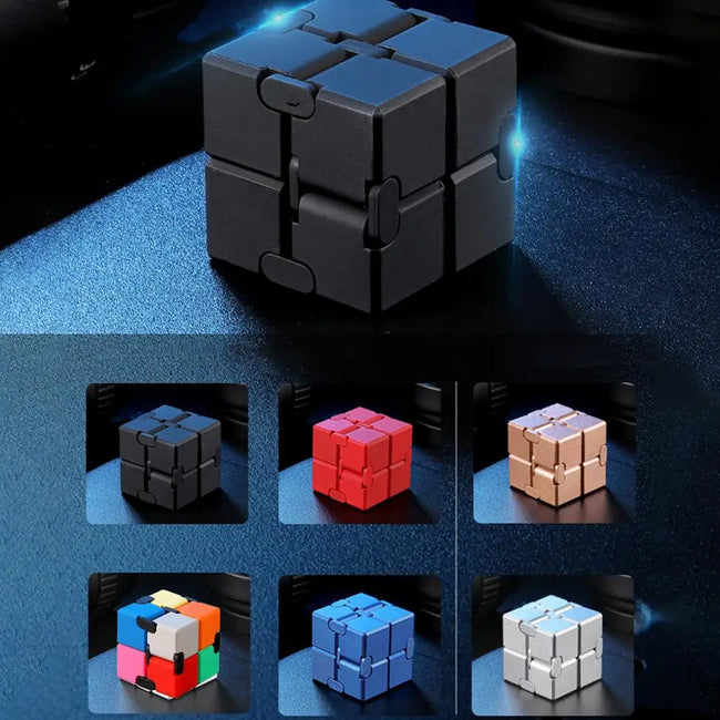 🧊 Kovinski Infinity Fidget Cube – antistresna igrača
