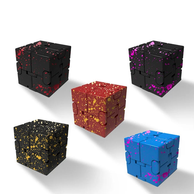🔄 Kovinski Infinity Magic Cube – mehanska fidget igrača