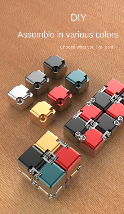 🔄 Kovinski Infinite Magic Cube – mehanska fidget igrača