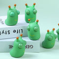 👀 Zeleni Squishy Toy črv – antistresna igračka
