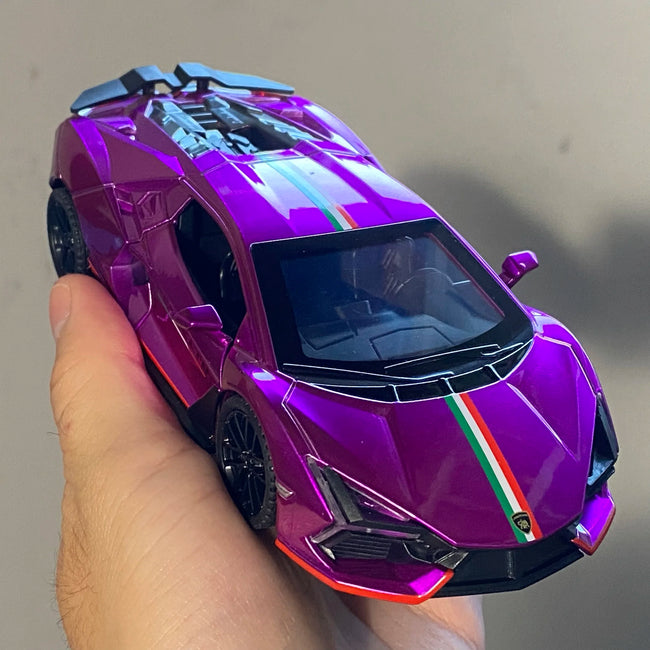 Revuelto – kovinski športni model 1:32