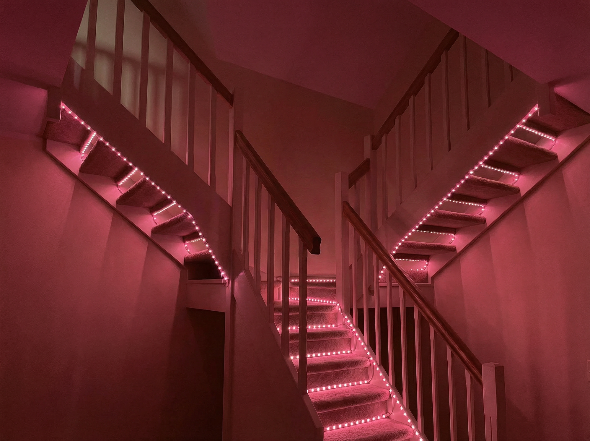 LED lučke + daljinec + aplikacija 😌